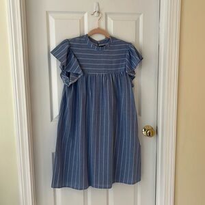 Womens size M dress.